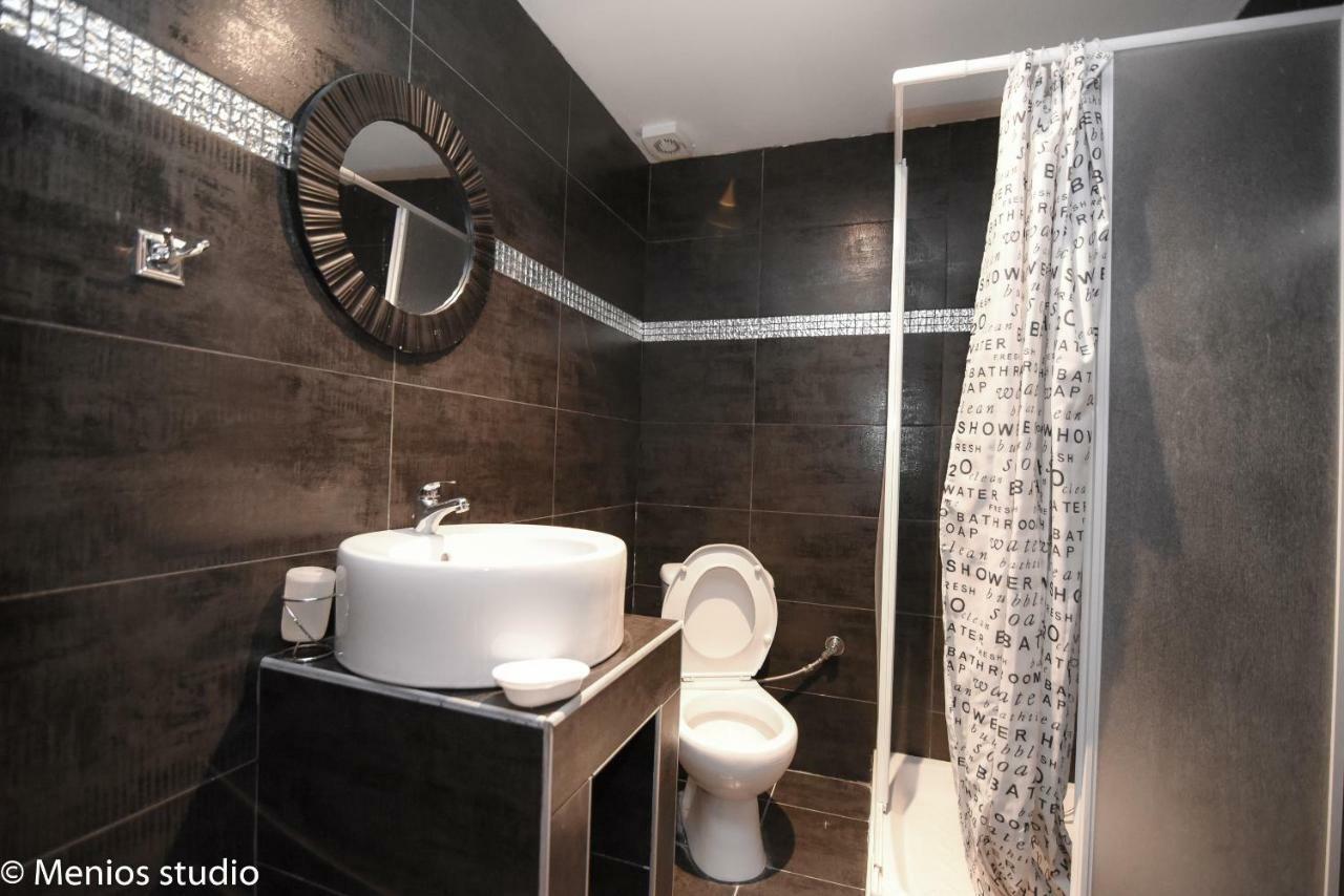 Menios Apartments And Studios Nea Kallikrateia 外观 照片