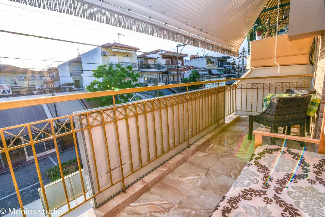 Menios Apartments And Studios Nea Kallikrateia 外观 照片