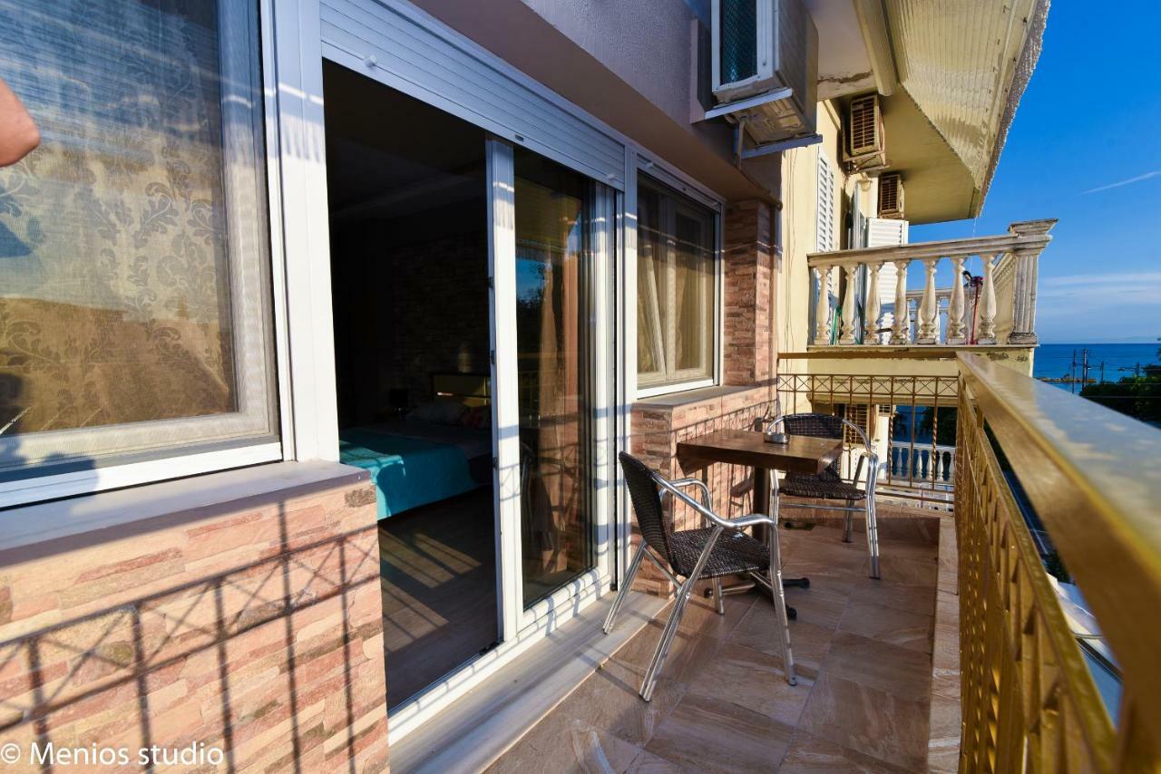 Menios Apartments And Studios Nea Kallikrateia 外观 照片