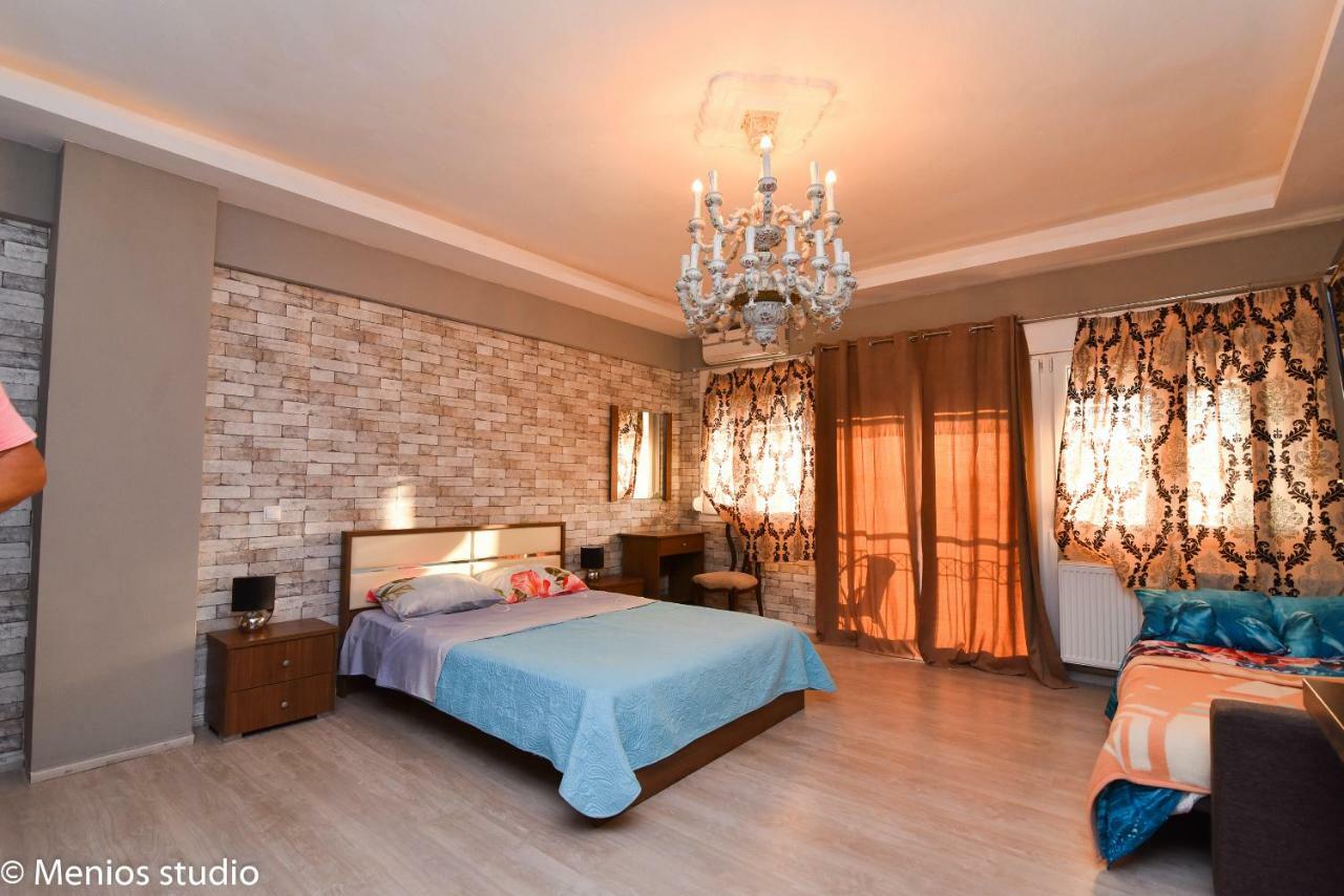 Menios Apartments And Studios Nea Kallikrateia 外观 照片