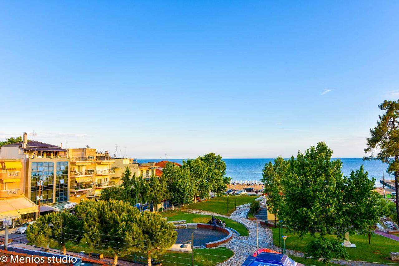 Menios Apartments And Studios Nea Kallikrateia 外观 照片