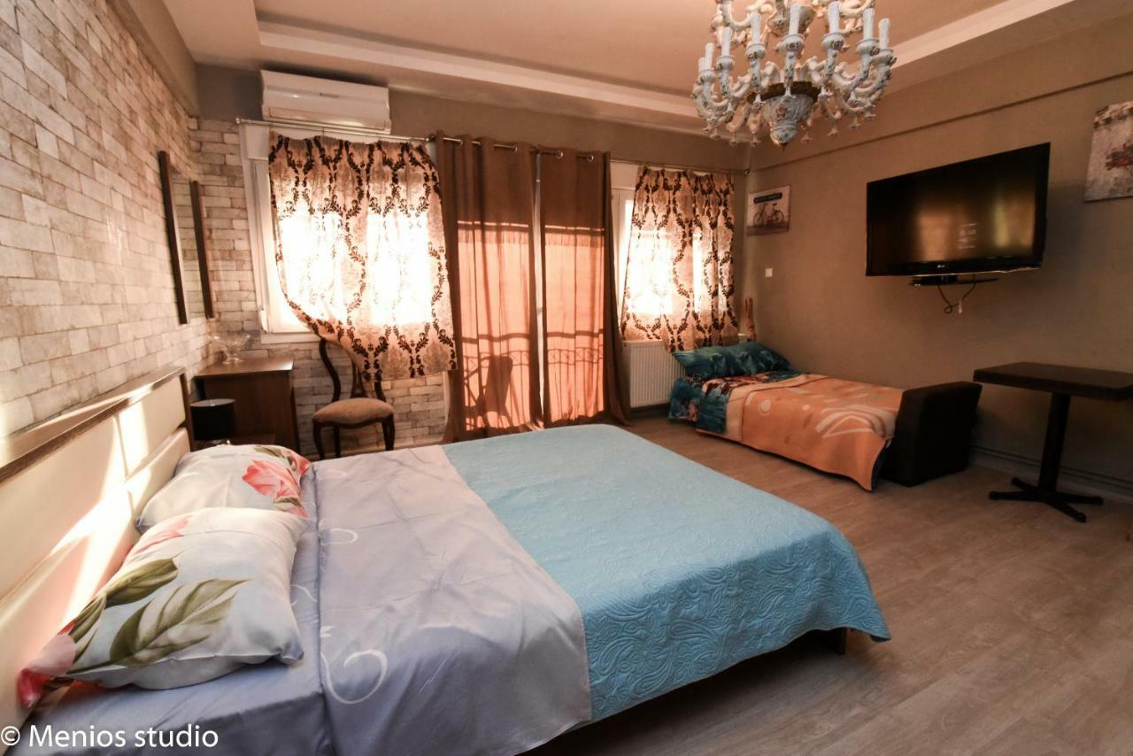 Menios Apartments And Studios Nea Kallikrateia 外观 照片